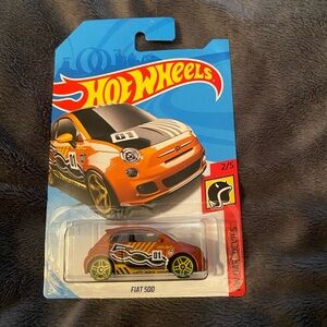 "🥦5/$25🥦" Hot Wheels Fiat 500